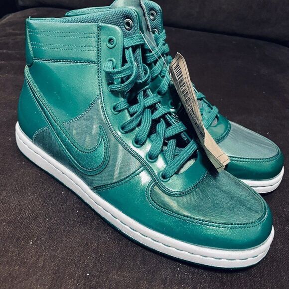 RARE NIKE PROMO SAMPLE Womens Sneaker Boot Scandal LE Pine Green Size 7 US 38 EU - Picture 1 of 7